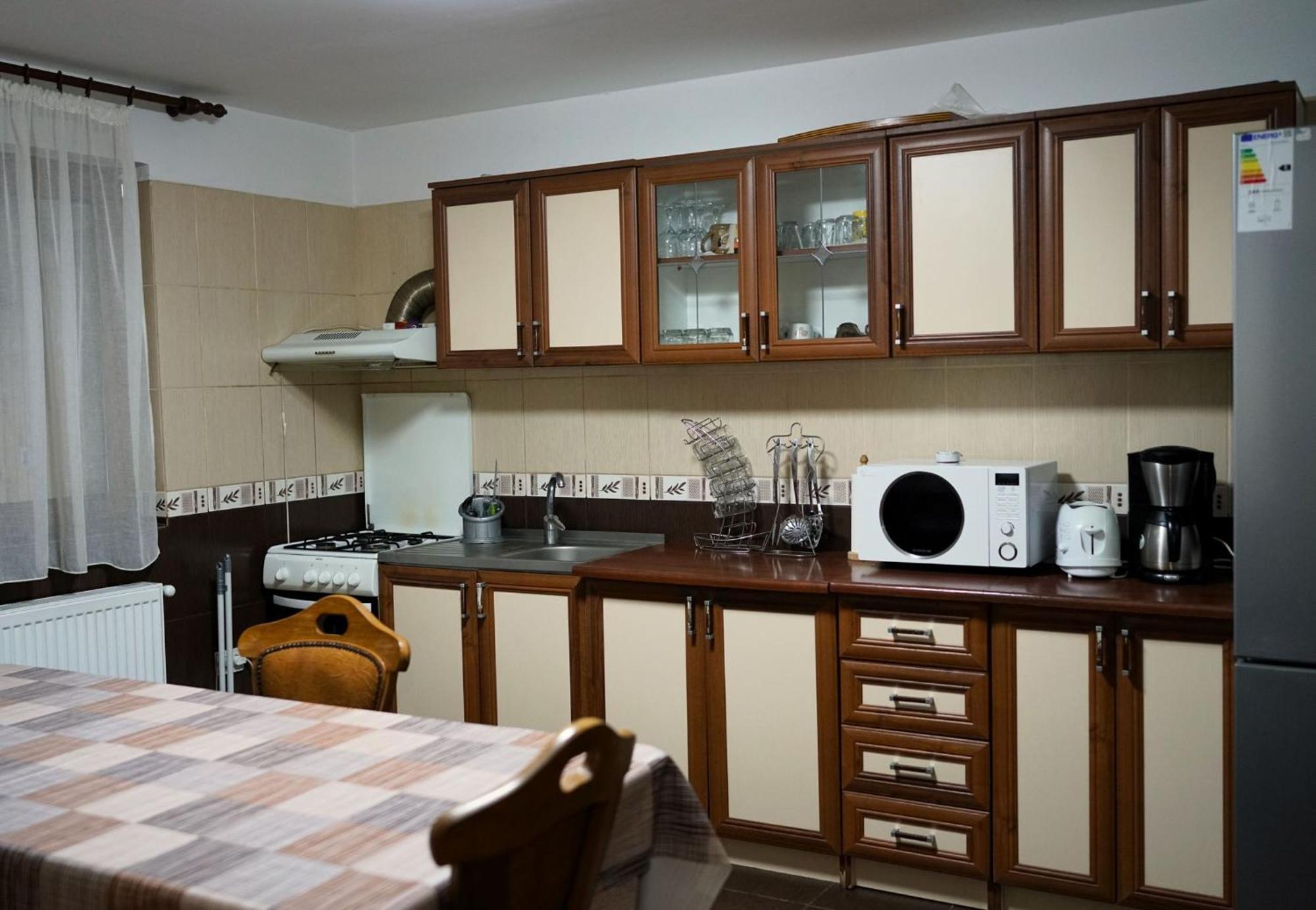 Popasul Galesean Ξενοδοχείο Galesu Εξωτερικό φωτογραφία